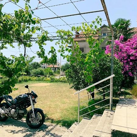 Peaceful, Cosy Tivat Guesthouse Extérieur photo