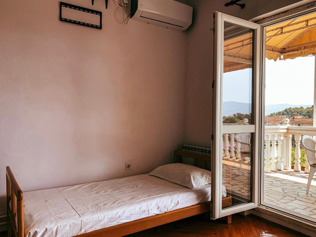 Peaceful, Cosy Tivat Guesthouse Extérieur photo