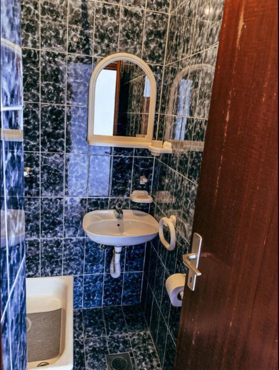 Peaceful, Cosy Tivat Guesthouse Extérieur photo