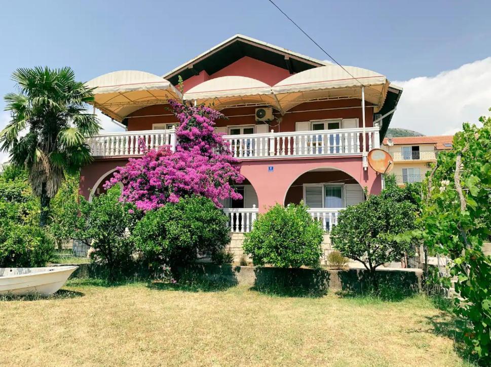 Peaceful, Cosy Tivat Guesthouse Extérieur photo