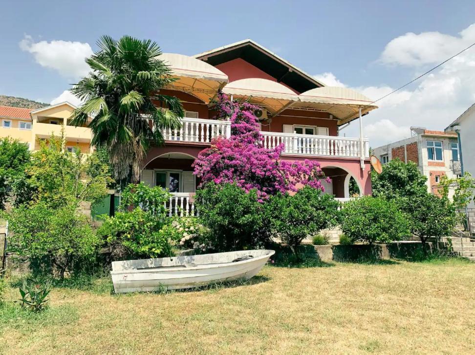 Peaceful, Cosy Tivat Guesthouse Extérieur photo